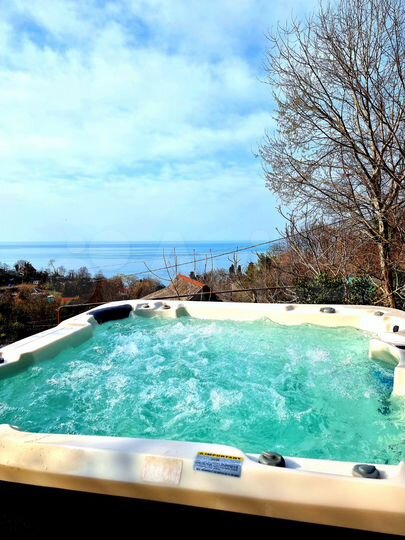 Дом 160 м² на участке 4 сот.