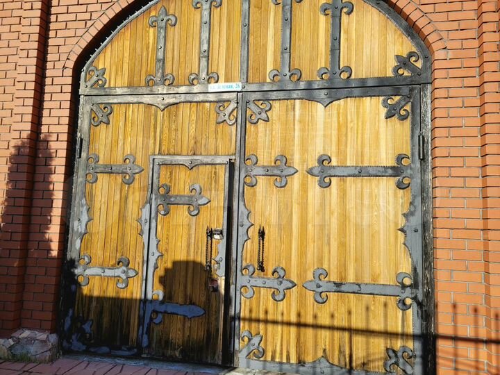 Коттедж 388 м² на участке 26 сот.