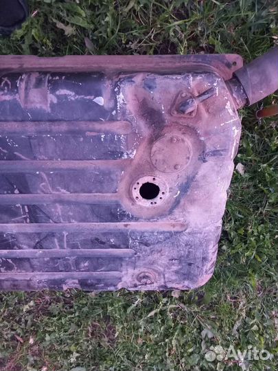 Топливный бак