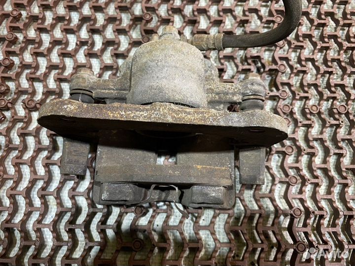 Суппорт передний правый Кимо Chery Kimo / A1