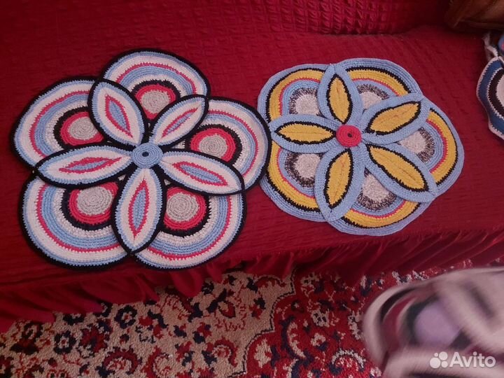 Коврик ручной работы