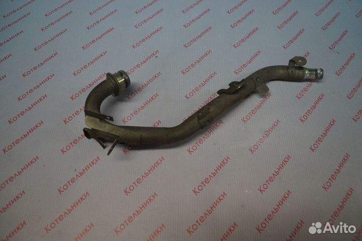 Nissan 21022-8H301 Патрубок системы охлаждения