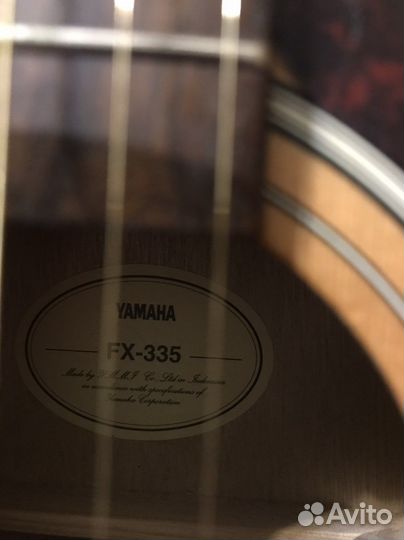Электроакустическая гитара yamaha