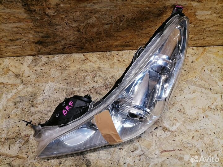 Фара ксенон левая Subaru Outback BR/B14