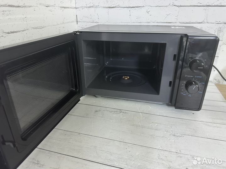 Микроволновая печь соло Toshiba MW2-MM24PF(BK)