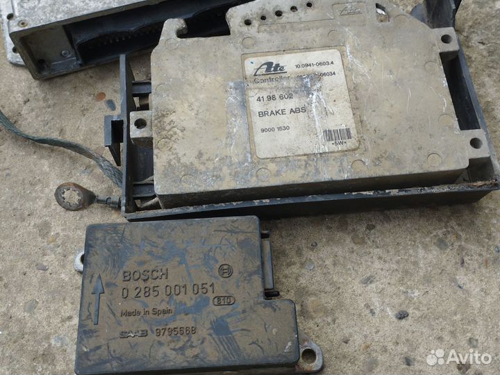 Эбу Сааб 9000