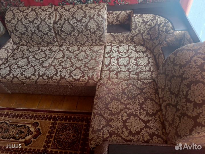 Продам угловой диван бу
