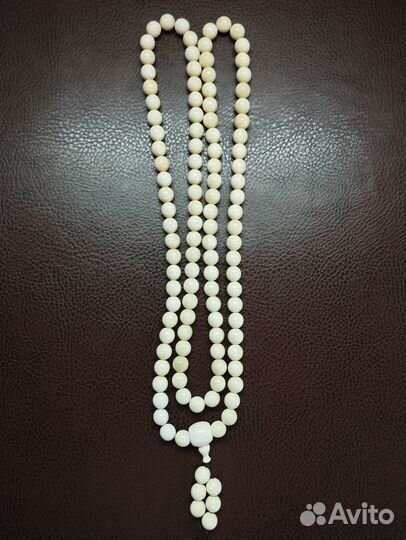 Браслет и бусы из бивня мамонта