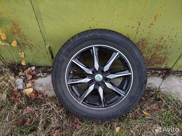 Комплект зимней резины с дисками 235/55/17