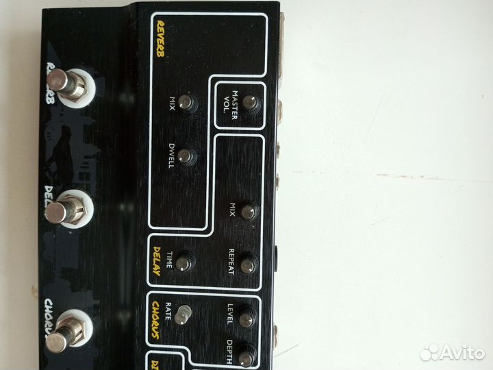 Педаль эффектов для электрогитары