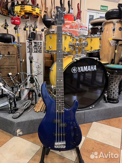 Бас гитара yamaha
