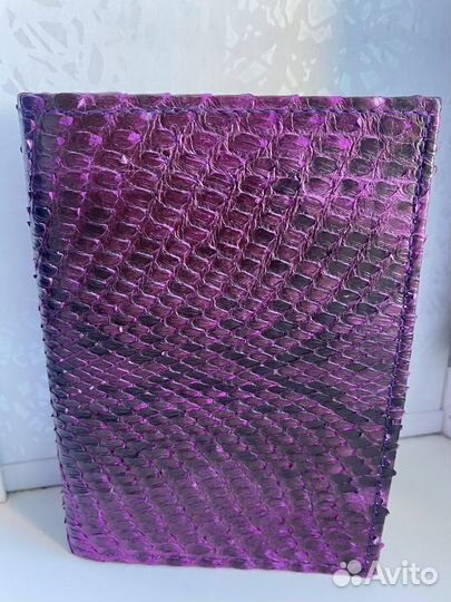 Изделие из кожи питона