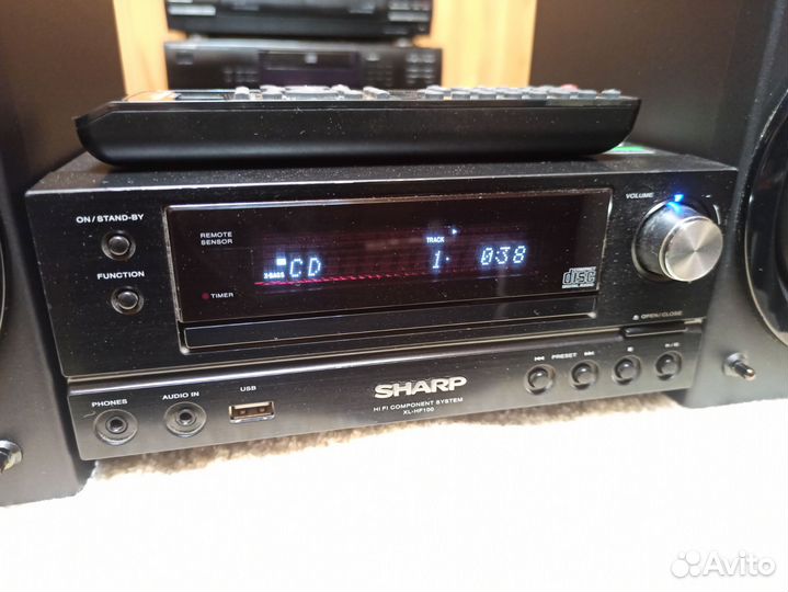 Музыкальный центр Sharp XL HF100/USB/CD/AUX/FM