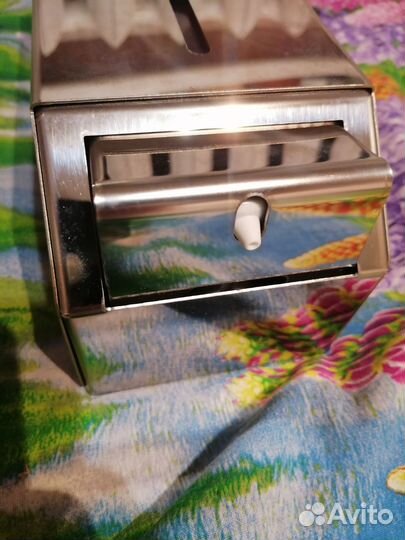 Диспенсер для жидкого мыла