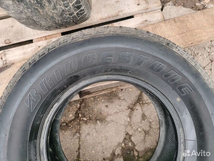 Bridgestone Dueler H/T D840 255/70 R16