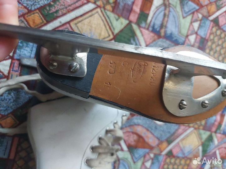 Коньки фигурные кожаные детские