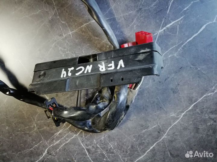 Блок предохранителей honda VFR 400 NC 24