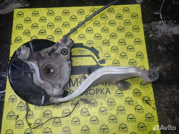 Кулак поворотный задний правый Nissan Murano z51