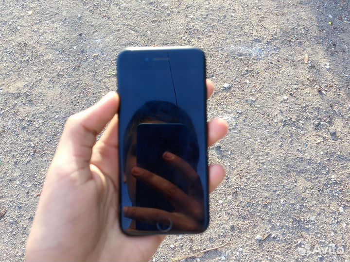 iPhone 7, 32 ГБ