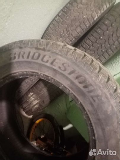 Bridgestone Blizzak Ice 185/65 R15 175B