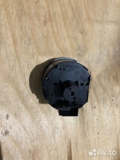 Переключатель света фар Volkswagen 1K0941431C