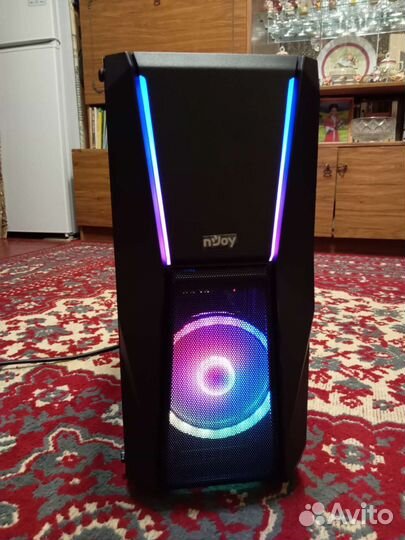 Игровой/ рабочий Xeon E5 2689/Xeon E5 2666 V3