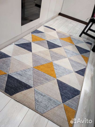 Новый Ковёр комнатный