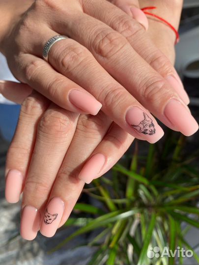 Маникюр с покрытием гель-лаком