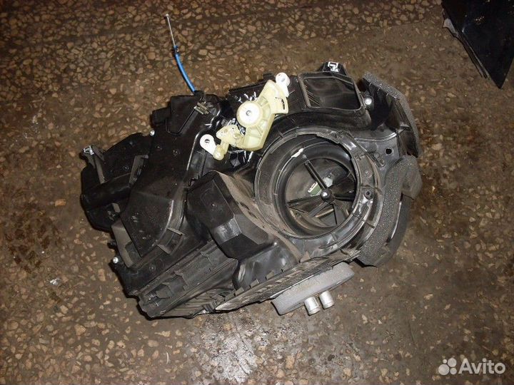 Корпус отопителя (Renault Duster)