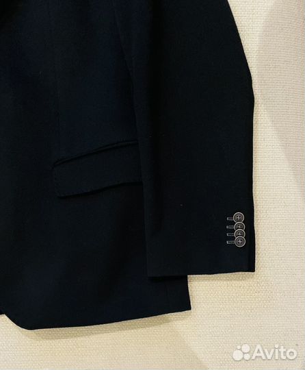 Пиджак из кашемира Hugo Boss. Размер L