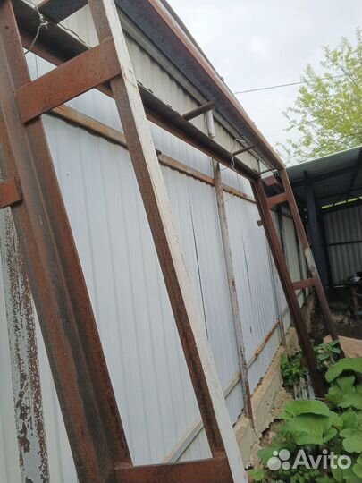 Ворота гаражные металлические