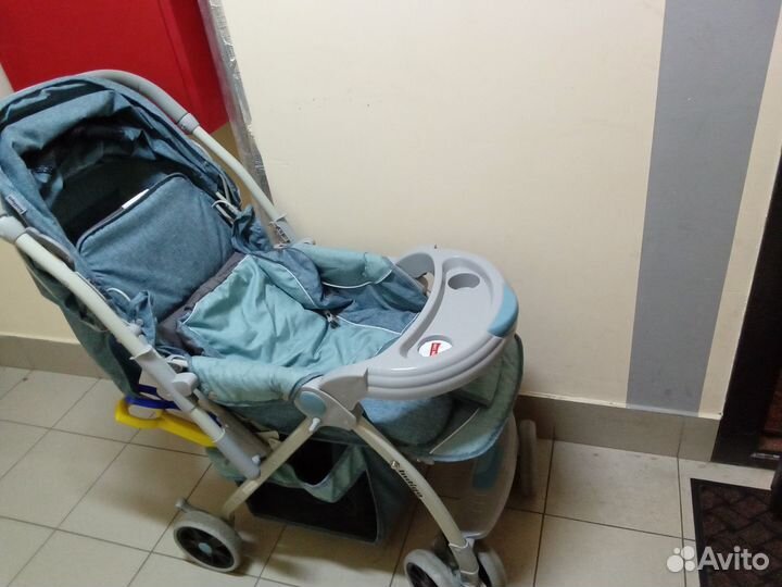 Прогулочная коляска