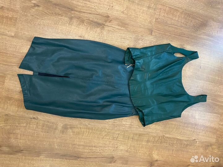 Кожаная юбка и топ