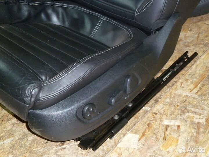 Кожаные сиденья Volkswagen Passat CC (B6)