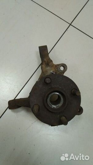 Кулак поворотный передний правый Toyota Avensis