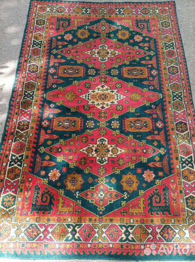 Ковер 2 на 3 м и 1,5 на 2