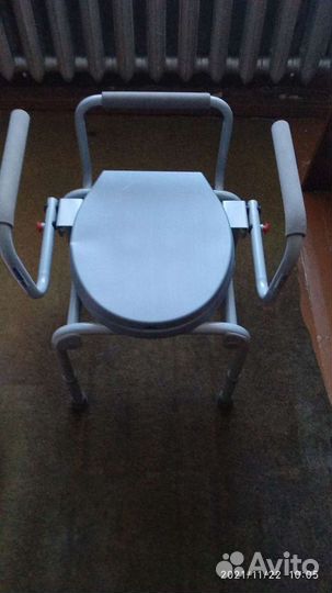 Стул для туалета