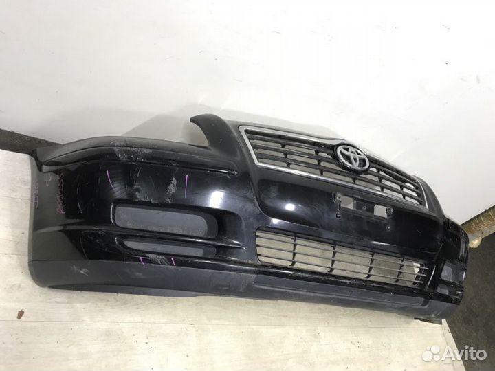 Бампер передний Toyota Avensis T250 2004