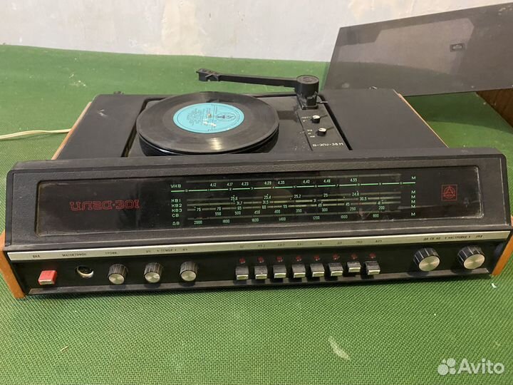 Проигрыватель винила