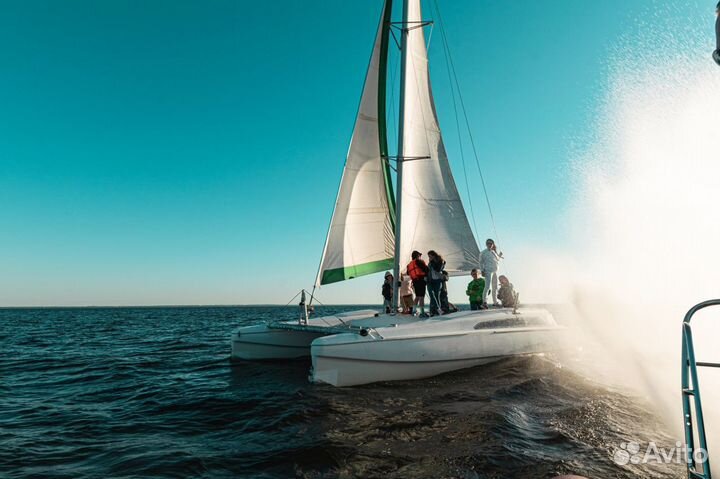 Парусный катамаран Гардемарин