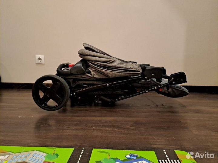 Прогулочная коляска бу