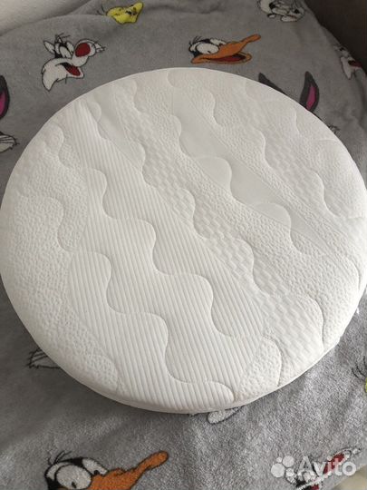 Матрас в круглую кроватку