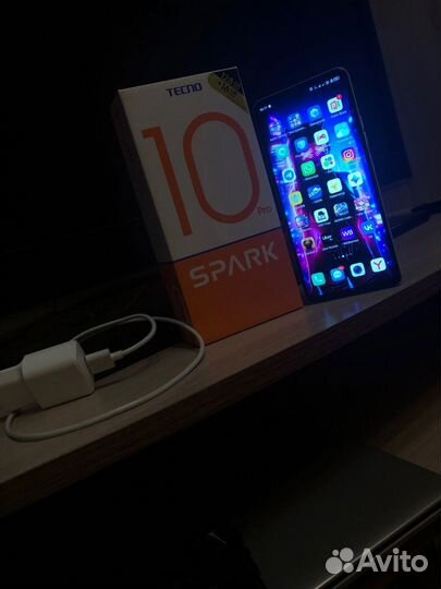 TECNO Spark 10 Pro, 8/128 ГБ