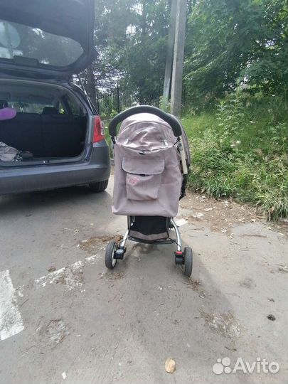 Прогулочная коляска