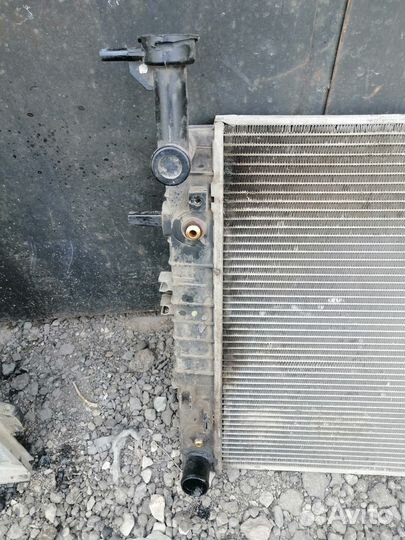 Радиатор хундай туксон 2008г