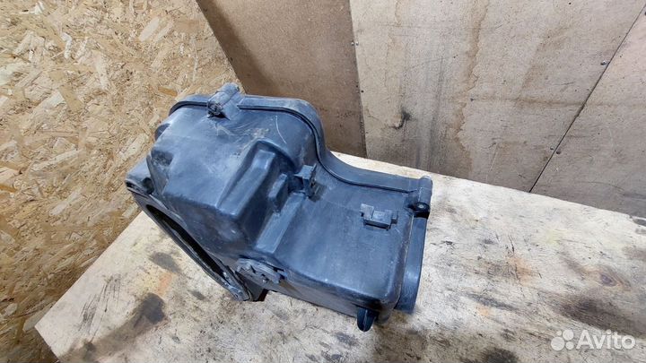 Корпус блока управления двигателем Passat B5