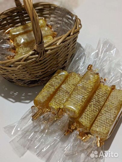 Мёд в Сотах