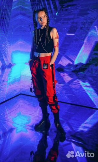 Джоггеры женские красные