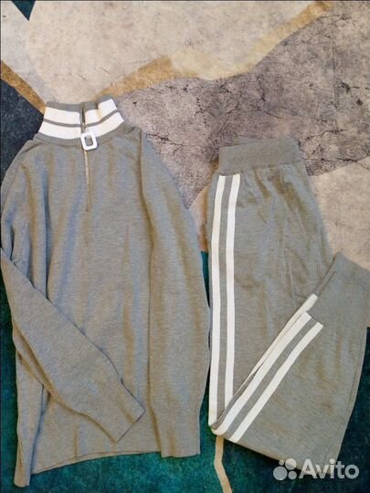 Спортивный костюм женский теплый