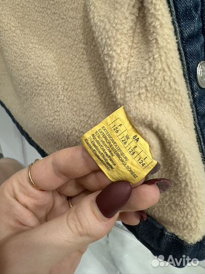 Джинсовая куртка с мехом детская 3-4 года